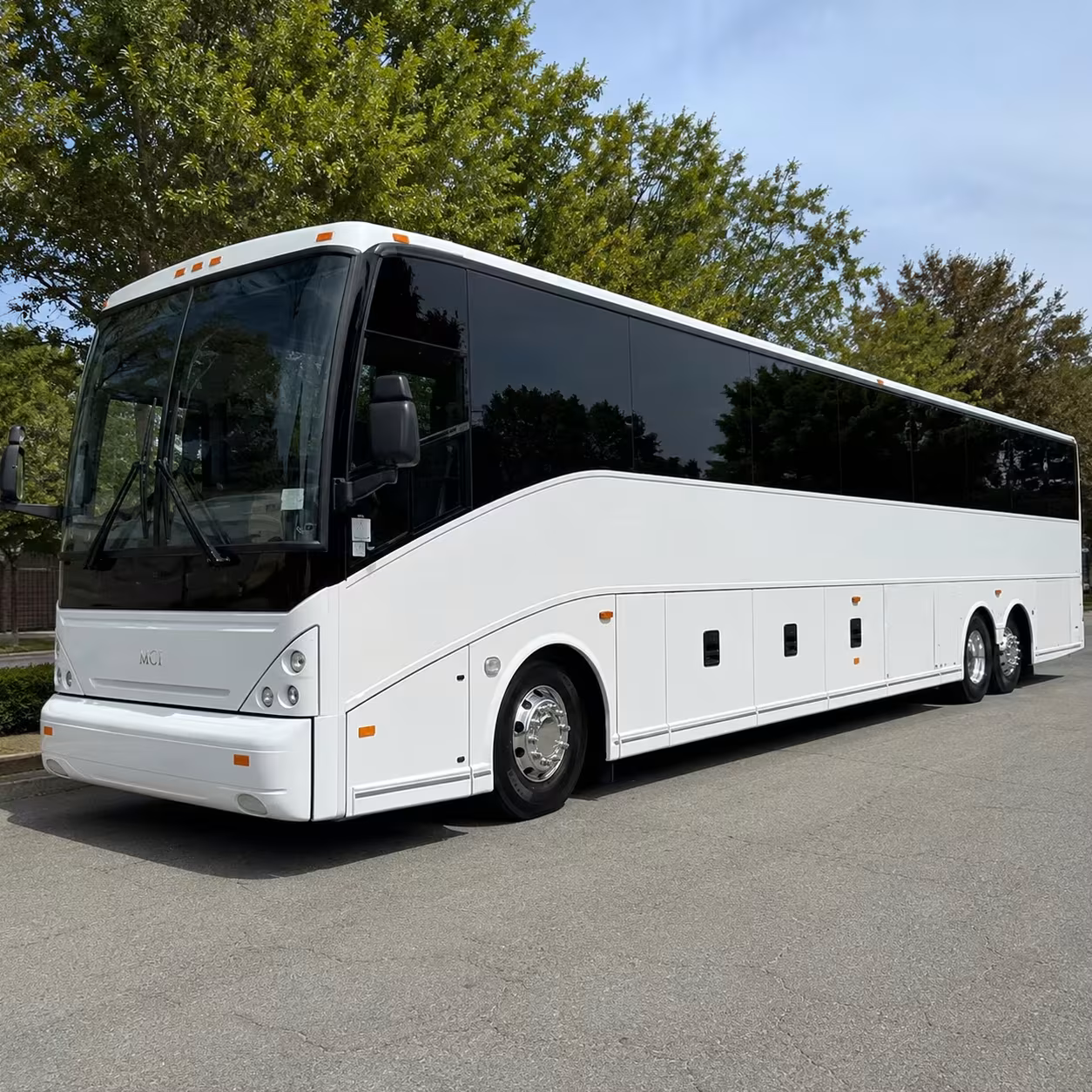 daily employee shuttle buses along round rock s ih 35 corridor
