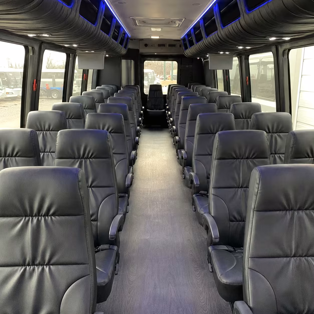 minibus rentals for round rock weddings of any size
