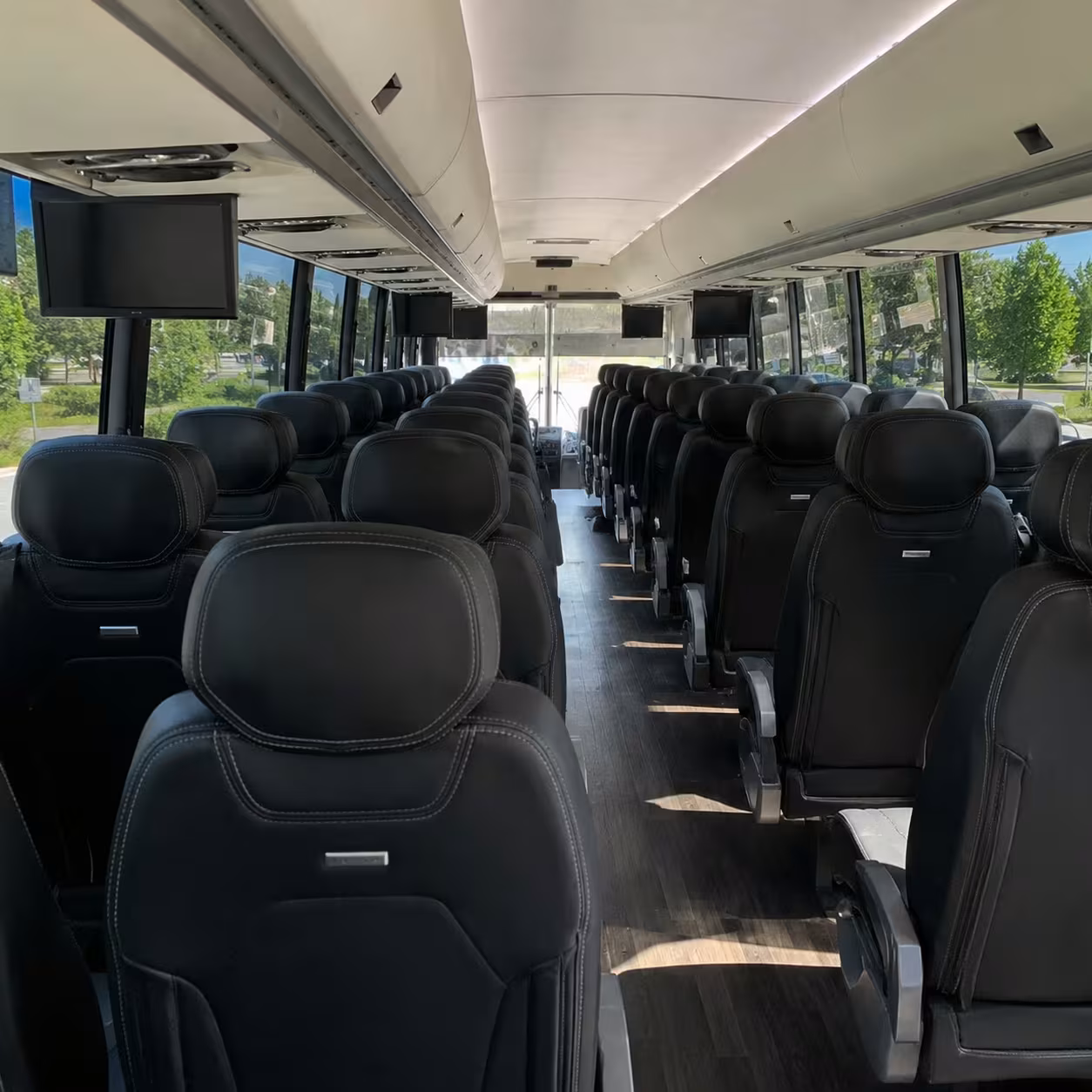 round rock charter bus rentals for moody center concerts